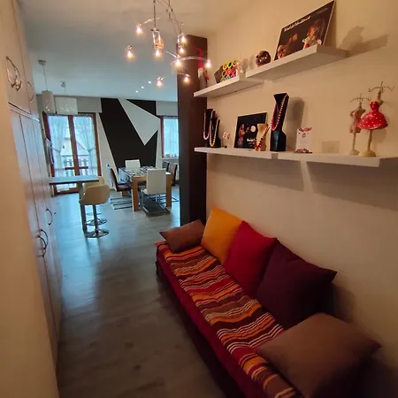 아파트 Parcheggio Gratuito, All'arco D'augusto, Chentre En *