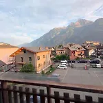 Apartamento Parcheggio Gratuito, All'arco D'augusto, Chentre En Aosta