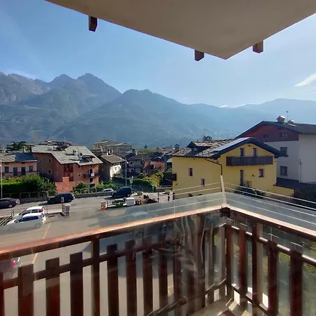 Chentre En - A 2 Passi Dal Centro - Parcheggio Gratuito - Cir-vda-aosta-0073 * Aosta