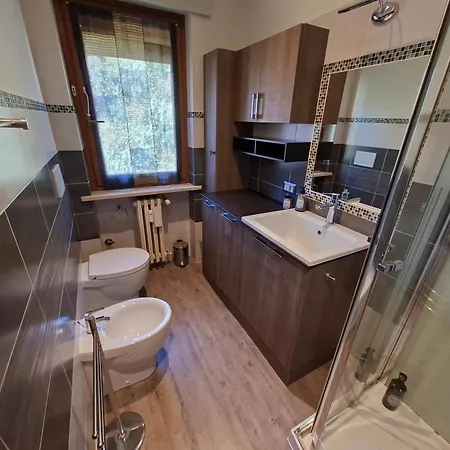 Parcheggio Gratuito, All'arco D'augusto, Chentre En Apartment Aosta
