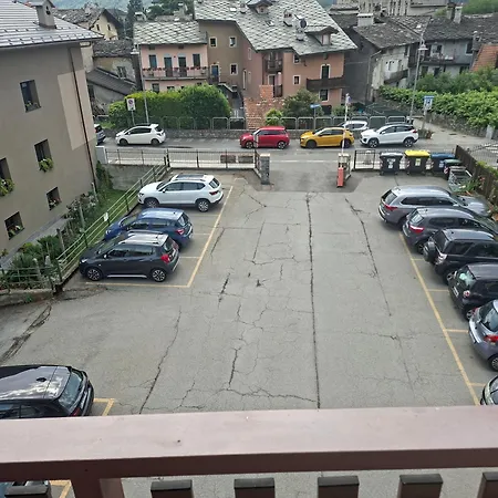 Parcheggio Gratuito, All'arco D'augusto, Chentre En אאוסטה
