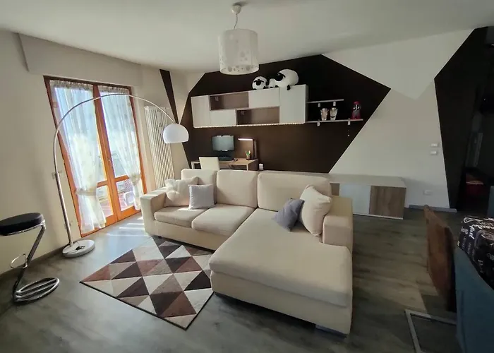 Apartament Parcheggio Gratuito, All'arco D'augusto, Chentre En