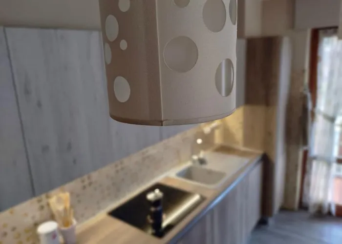 Parcheggio Gratuito, All'arco D'augusto, Chentre En * Aosta