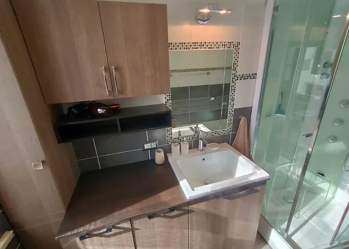 Parcheggio Gratuito, All'arco D'augusto, Chentre En *