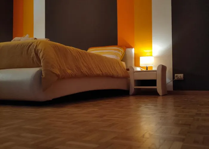 Apartament Parcheggio Gratuito, All'arco D'augusto, Chentre En *