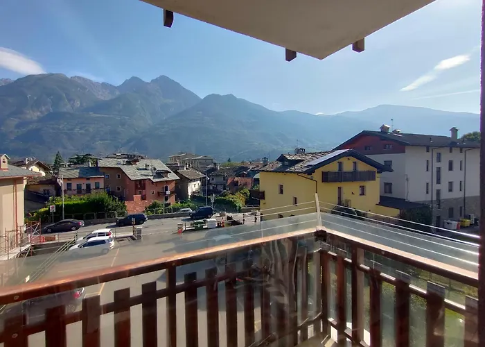 Parcheggio Gratuito, All'arco D'augusto, Chentre En * Aosta