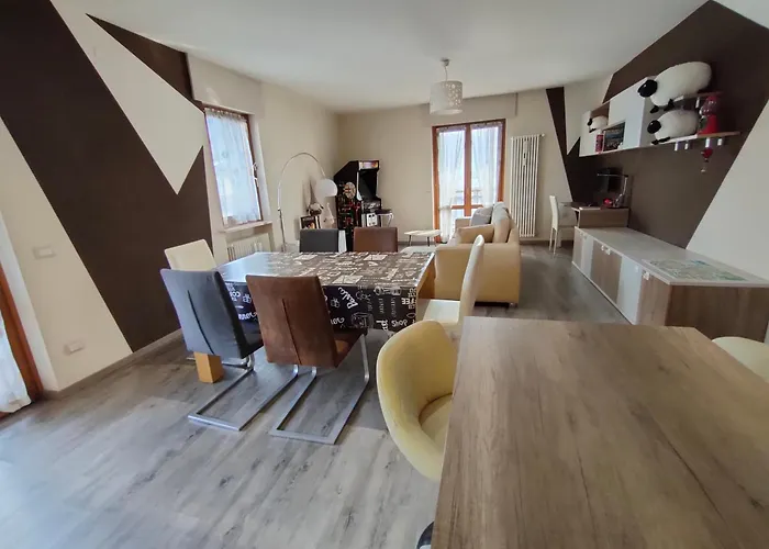 Apartament Parcheggio Gratuito, All'arco D'augusto, Chentre En