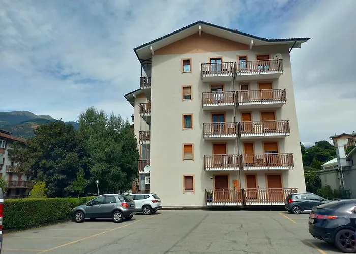 Apartament Parcheggio Gratuito, All'arco D'augusto, Chentre En *